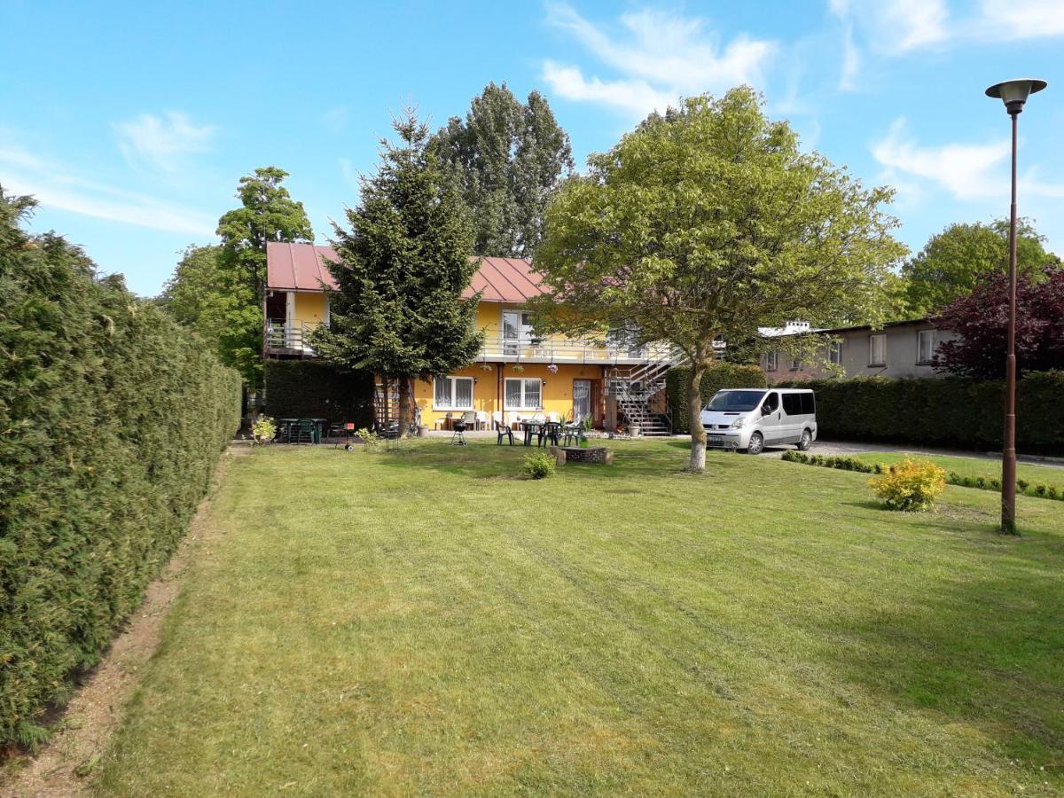 Bed and Breakfast Dom Joanna Дзівнув Екстер'єр фото