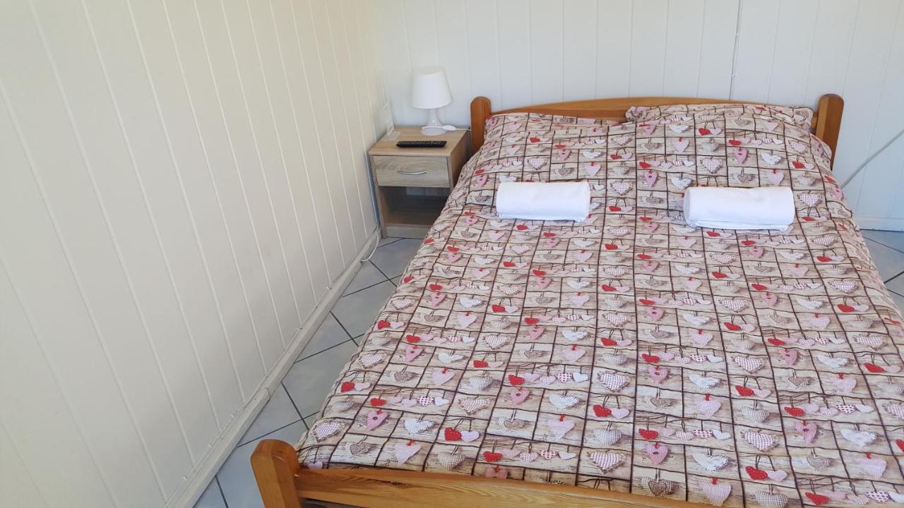 Bed and Breakfast Dom Joanna Дзівнув Екстер'єр фото