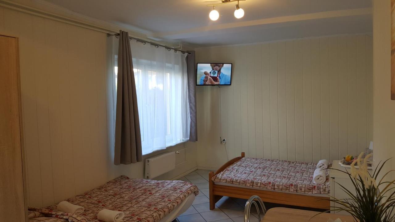 Bed and Breakfast Dom Joanna Дзівнув Екстер'єр фото